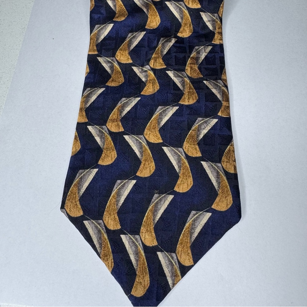 Oscar de la Renta Silk Tie Navy Gold Geometric Pattern Made in Korea